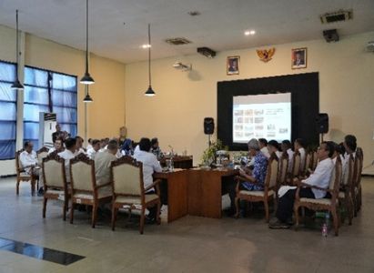 Sinergi Pusat - Daerah,  Pastikan Mobilitas Jelang Nataru 2025/2026 Aman dan Lancar 