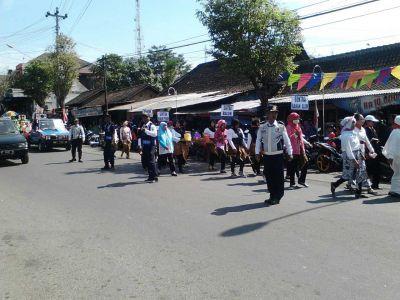 PAM Karnaval peringatan HUT RI ke 72 di Terminal Pracimantoro